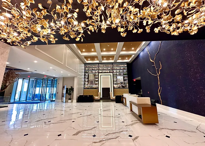 Chez Hotel Arlington Heights