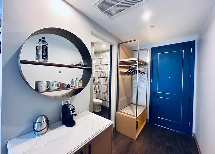 Chez Hotel 4*